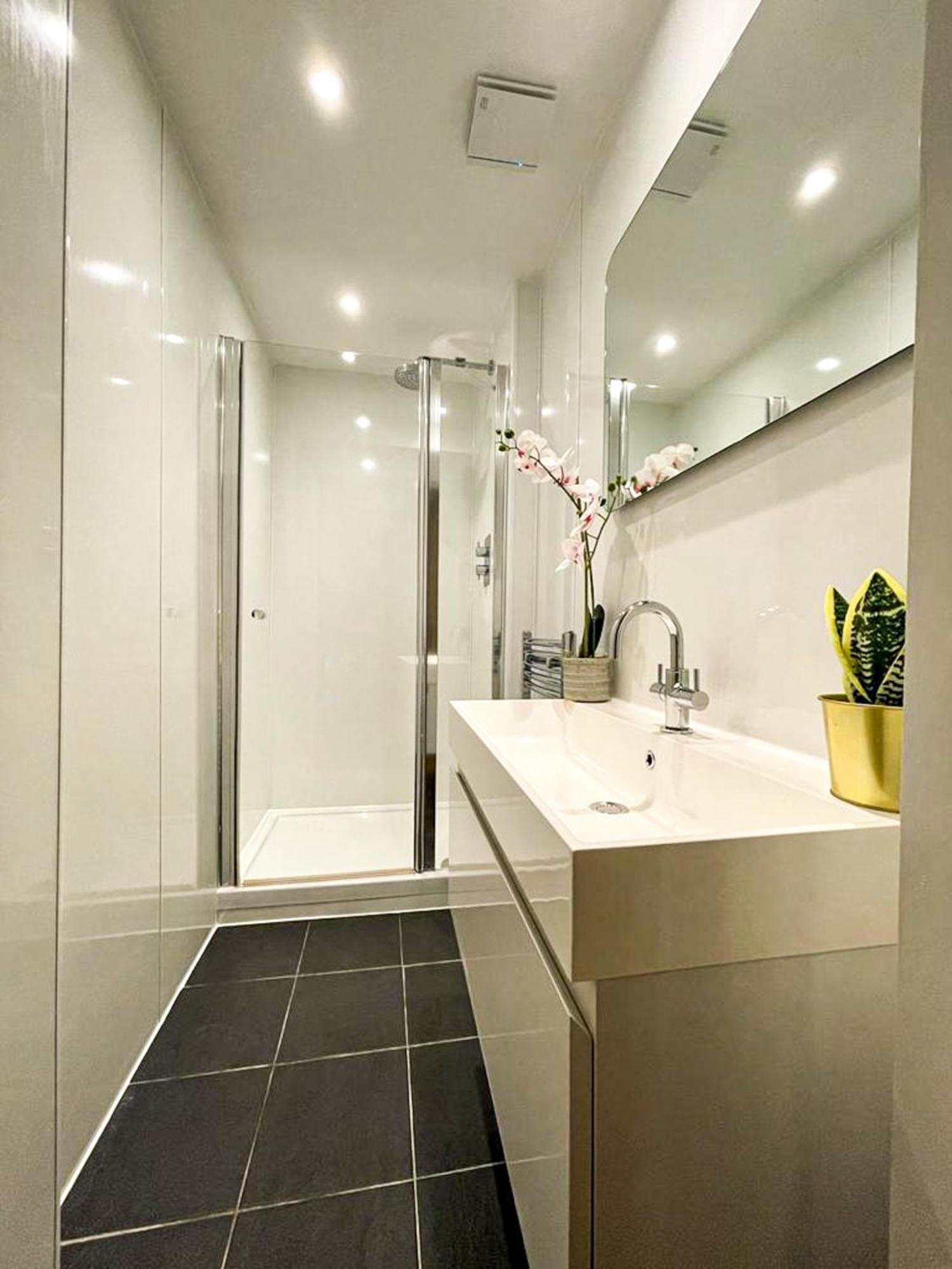 Desirable 2 Bed Apt Near Edinburgh Castle Exterior photo